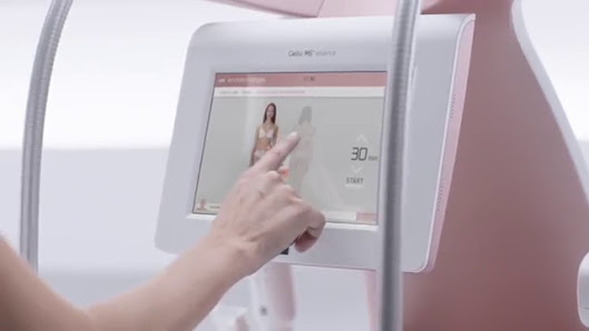 Immagine Centro Estetica TreR Nails (dal 1989 Specialisti del trucco permanente alle sopracciglie) 5