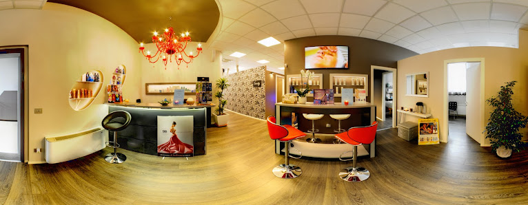 Immagine SunCity - Centro Estetico Solarium Trattamenti Benessere 1