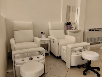 Immagine Lady Nails Estetica beauty 4