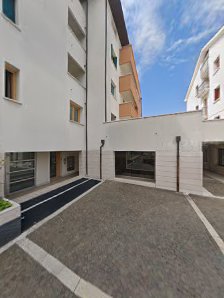 Immagine B2 Laser Clinc di Estetica Fabbiana - Epilazione Laser 1