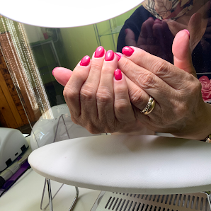 Immagine Oltre l'estetica di Agnese Flamini 2