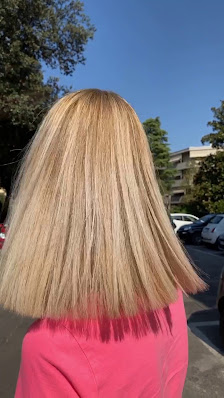 Immagine VIRGINIA. Hair & More - Salone L'Oréal Professionnel & Kérastase by Adria & Vanna 5