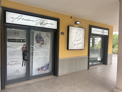 Immagine Accademia dello sguardo - Corsi Extension ciglia a Caserta 3