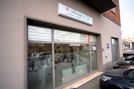 Immagine Beauty e zen estetica unghie e solarium 2