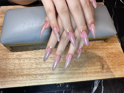 Immagine WICKY'S NAIL CENTRO ESTETICO 2