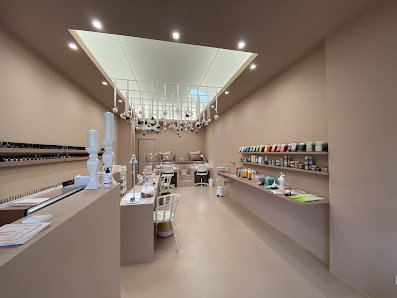 Immagine Rosso Jungla - Nails Riccione 5