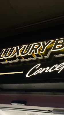 Immagine Luxury Beauty Concept 3