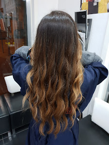 Immagine Hair Revolution estetica solarium Snc Di Aversano Gaetano 3