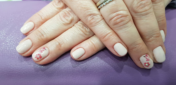 Immagine GOOD NAILS 4