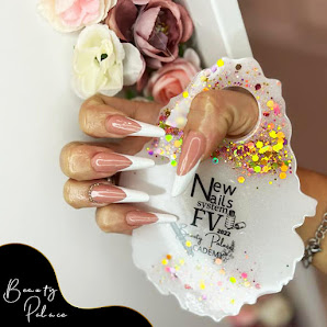 Immagine Beauty Palace FV Academy -Corsi di Formazione per ricostruzione unghie e make up 1