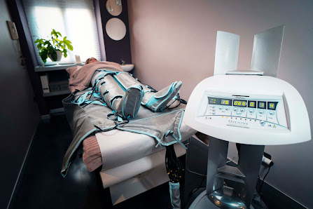 Immagine L’Estetica Joyà di Giusi e Sara - Miglior Estetica Spa Centro estetico massaggi laser Catania Aci Castello 2