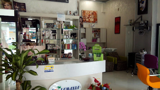 Immagine SOLEMANIA hair&beauty - Acconciatura, Estetica, Solarium Di La Camera Antonio E C Sas 3