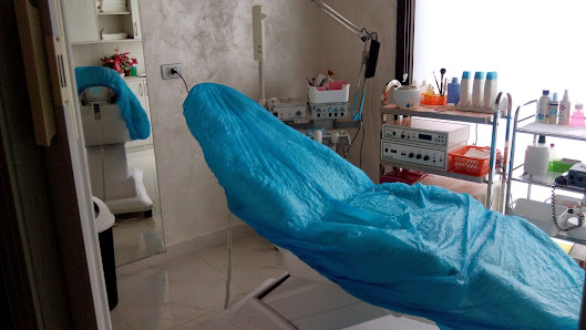 Immagine SOLEMANIA hair&beauty - Acconciatura, Estetica, Solarium Di La Camera Antonio E C Sas 4