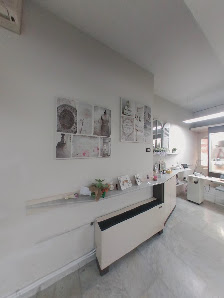 Immagine Mania For Nails Academy Carrara 3