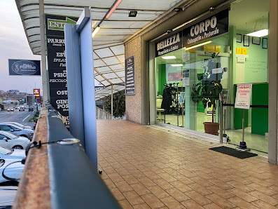 Immagine Fisio Forma Laboratorio del Benessere Fitness Estetica Parrucchiere Osteopatia Psicologia Ipnosi e tanto altro 2