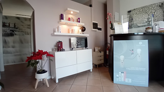 Immagine Cinque Elementi di Menini Martina - Estetista 1