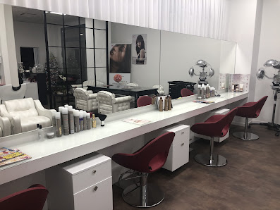 Immagine CHLOE' TATTOO PARRUCCHIERI ESTETICA 2