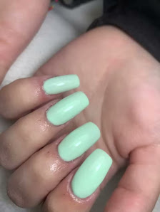 Immagine FabIla Beauty - Nails Vomero - Trattamenti Viso Vomero - Trattamenti Corpo Vomero - Epilazione Laser Vomero - Estetica Vomero 3