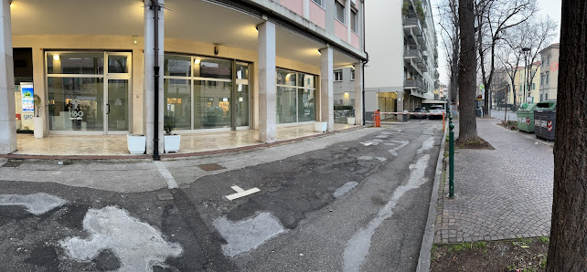 Immagine H&G Helene Ghiraldini (Trucco Semipermanente - Corsi Extention Ciglia) 2