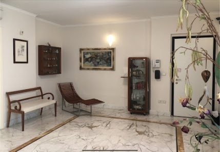 Immagine Dott.ssa Stefania Martinelli, Medico estetico 2