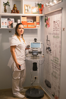 Immagine Estetica Zaffiro Blu Epilazione Laser*Epilazione brasiliana uomo/donna*Trattamenti viso/corpo*Massaggi*Pedicure*Manicure 3