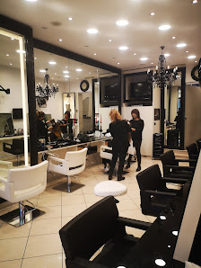 Immagine Davide Parrucchieri & Sunline Abbronzatura 5