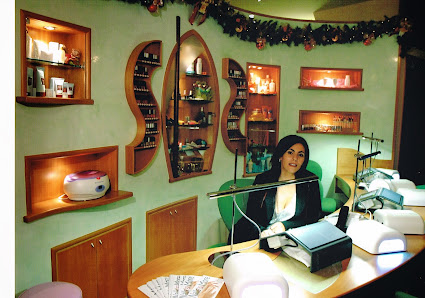 Immagine Marylù Nails&Beauty di Patella M.L. - centro estetico e abbronzatura, manicure 1