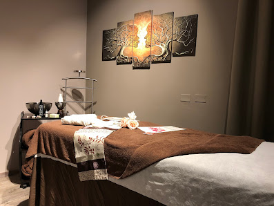 Immagine IWELL Estetica - Trattamenti Corpo 100% Manuali 1