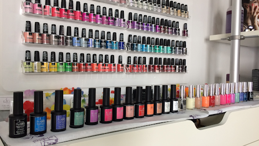 Immagine Nails and Beauty 2