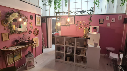 Immagine Le Fate Ignoranti 2.0 studio Tatuaggi, Piercing, Nails e Makeup 1