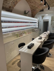 Immagine LaLa Nail parrucchiere 1