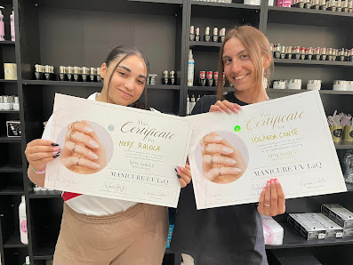 Immagine Academy School Nails Napoli - Accademia Unghie & Centro Estetico 1