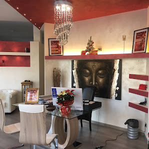 Immagine Elegance bellezza e benessere 2