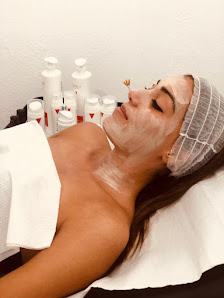 Immagine Ricostruzione unghie Cagliari | Centro Estetico | Carla Nails 1