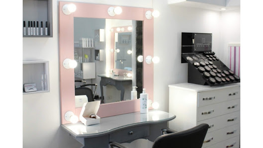 Immagine Petra Centro Estetico | Bio Tatuaggio Sopracciglia 1