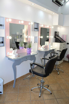 Immagine Petra Centro Estetico | Bio Tatuaggio Sopracciglia 4