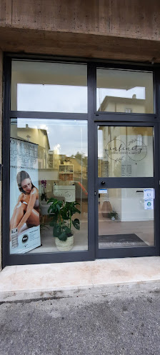 Immagine Centro Estetico & Nails Infinity Lecco 2