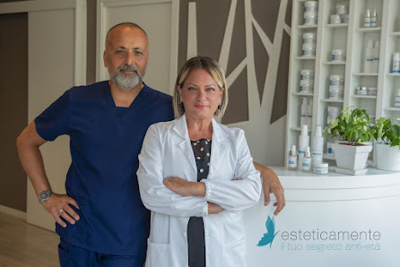 Immagine Esteticamente Centro Estetico - Tratto Viso Antiage di Santonocito Cristina 1