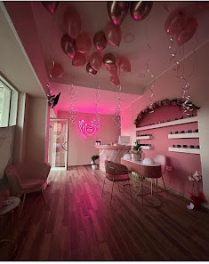 Immagine Mira oltre l'estetica 3