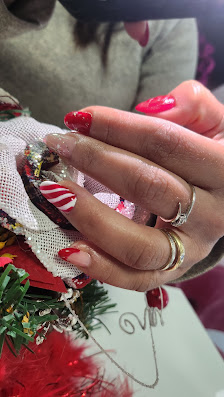 Immagine EVELIN NAILS Prodotti estetici, Formazione, Centro Estetico. 2