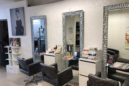 Immagine Star Look Di Mary Parrucchiera ed Estetista Vibo Valentia 2