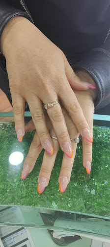 Immagine Centro Estetico Laguna Blu Epilazione permanente e definitiva con Laser a Diodo Trattamenti modellanti viso e corpo Bergamo 3