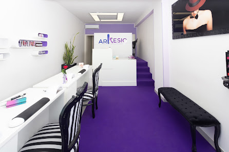 Immagine Arkesio | L'architetto delle unghie 2