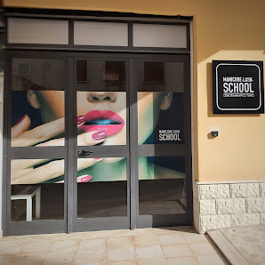 Immagine MANICURE-LASH-SCHOOL DEBORAHNAPOLITANO 2