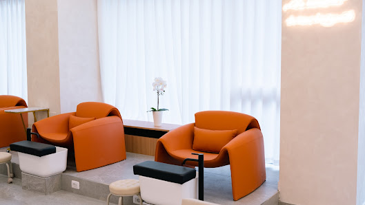 Immagine Moni Manicure Semipermanente 1