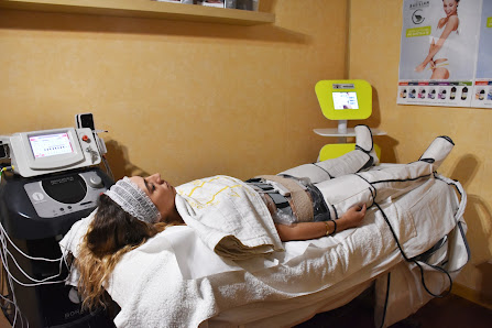 Immagine Lucia Minopoli Make up Artist E Risposte Estetiche Napoli 1