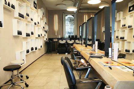 Immagine Dorsi Hairestetique - Cavour | Parrucchiere e centro estetico Varese 2