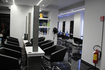 Immagine Nuova&style parrucchiere estetista cinese 2