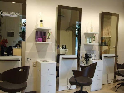 Immagine Acconciature Estetista Laser Daniela Marrazzo Parrucchiera aperto anche domenica lunedì Donna Uomo Nashi Kérastase 4