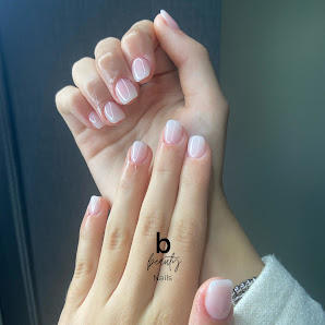 Immagine b Beauty - Estetica Avanzata & Trucco Semipermanente 5